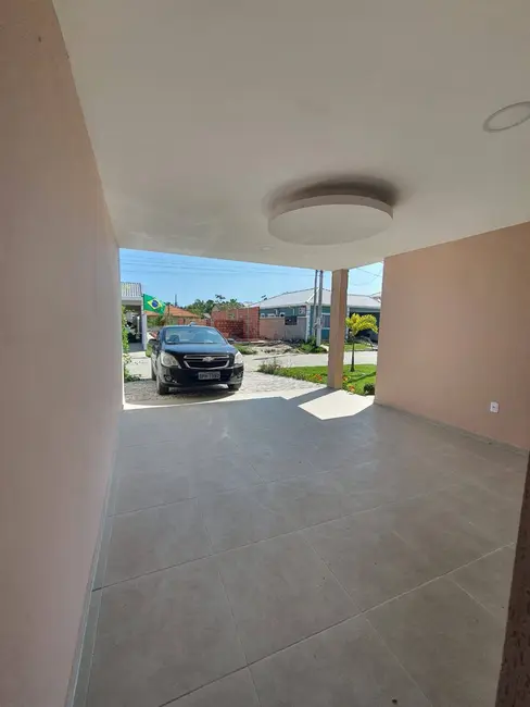 Foto 2 de Casa com 3 quartos à venda, 360m2 em Marica - RJ