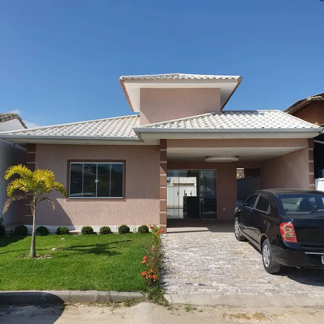 Foto 1 de Casa com 3 quartos à venda, 360m2 em Marica - RJ