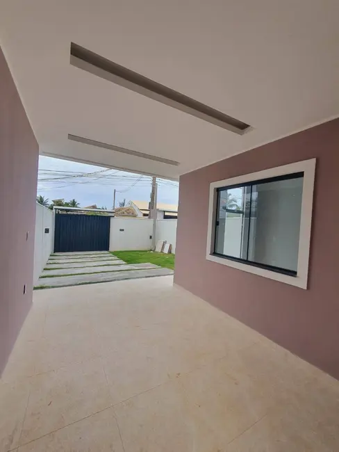 Foto 2 de Casa com 3 quartos à venda, 240m2 em Jardim Atlântico Leste (Itaipuaçu), Marica - RJ
