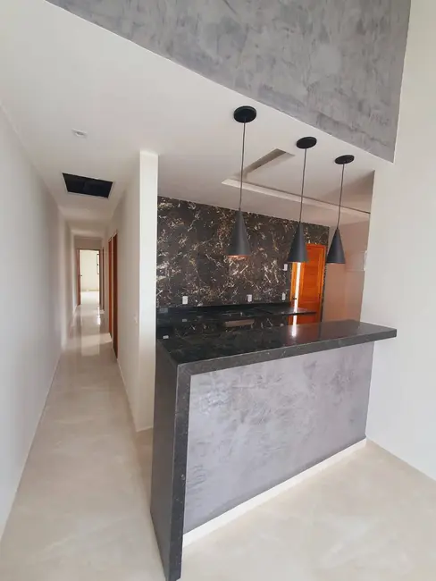 Foto 5 de Casa com 3 quartos à venda, 240m2 em Jardim Atlântico Leste (Itaipuaçu), Marica - RJ