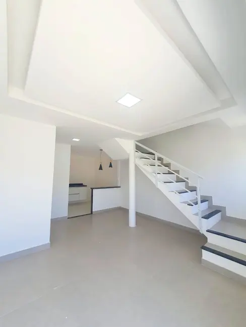 Foto 8 de Casa com 2 quartos à venda, 100m2 em Jardim Atlântico Central (Itaipuaçu), Marica - RJ