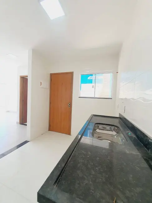 Foto 3 de Casa com 2 quartos à venda, 100m2 em Jardim Atlântico Central (Itaipuaçu), Marica - RJ