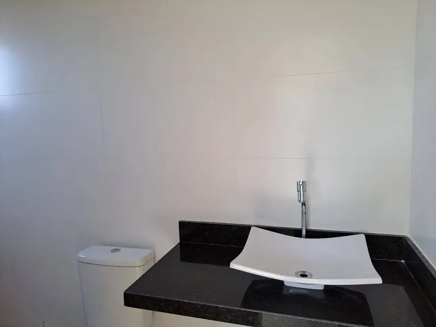 Foto 4 de Casa com 3 quartos à venda, 480m2 em Jardim Atlântico Oeste (Itaipuaçu), Marica - RJ