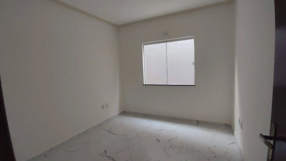 Foto 2 de Casa com 3 quartos à venda, 240m2 em Jardim Atlântico Oeste (Itaipuaçu), Marica - RJ