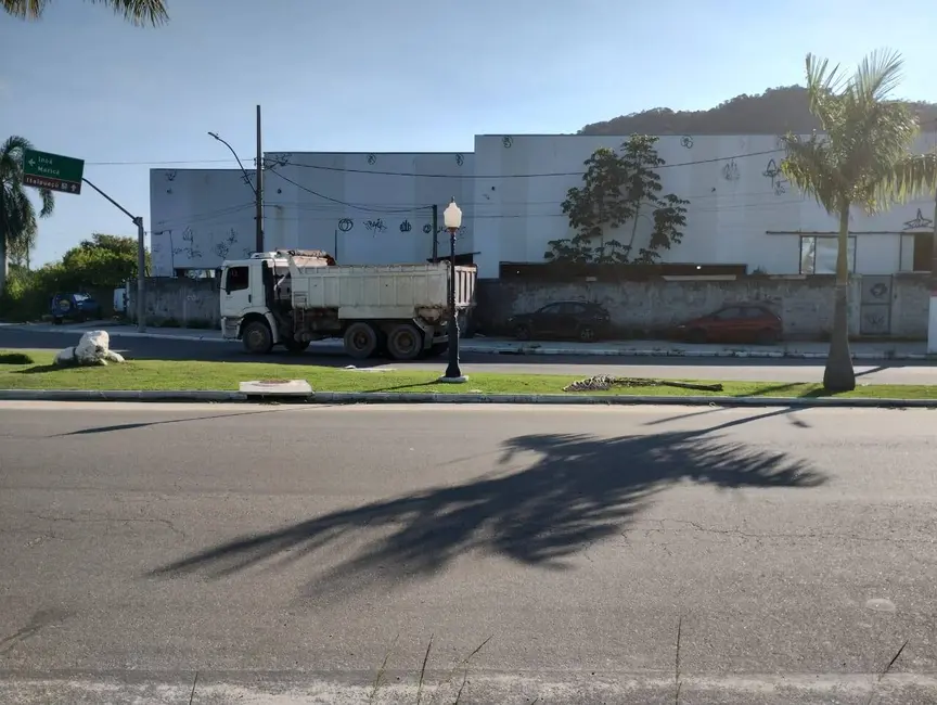 Foto 2 de Terreno / Lote à venda, 447m2 em Marica - RJ