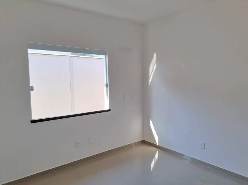Foto 6 de Casa com 3 quartos à venda, 480m2 em Jardim Atlântico Central (Itaipuaçu), Marica - RJ