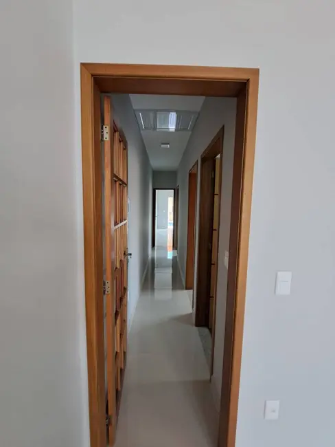 Foto 6 de Casa com 3 quartos à venda, 240m2 em Jardim Atlântico Oeste (Itaipuaçu), Marica - RJ