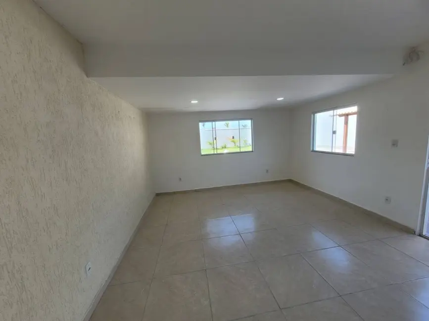 Foto 8 de Casa com 2 quartos à venda, 360m2 em Jardim Atlântico Oeste (Itaipuaçu), Marica - RJ