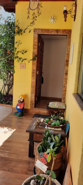Foto 2 de Casa com 3 quartos à venda, 370m2 em Marica - RJ