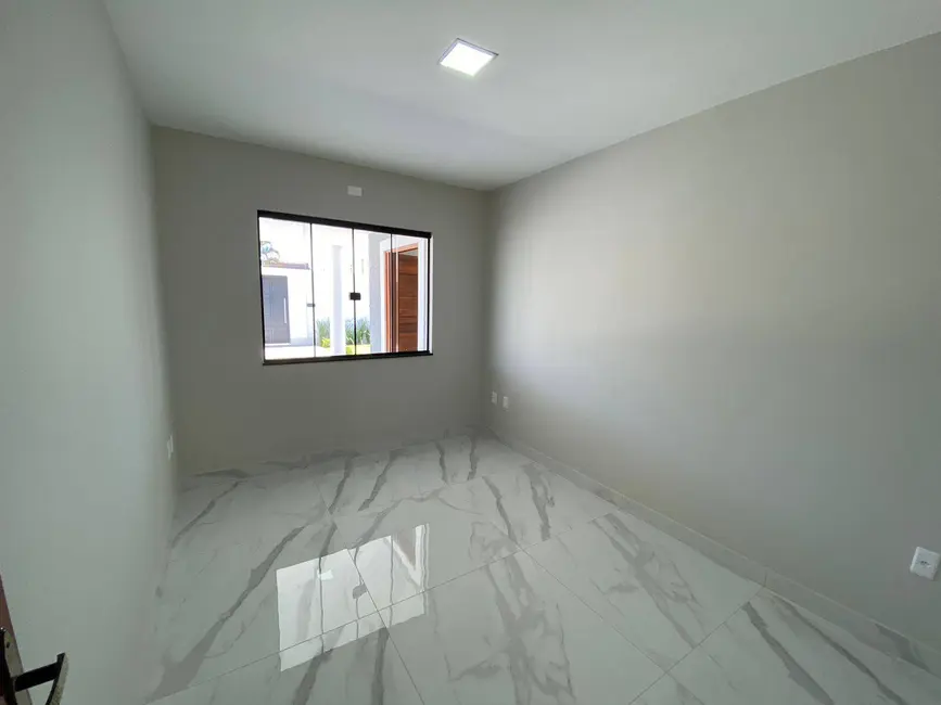 Foto 8 de Casa com 3 quartos à venda, 440m2 em Jardim Atlântico Leste (Itaipuaçu), Marica - RJ