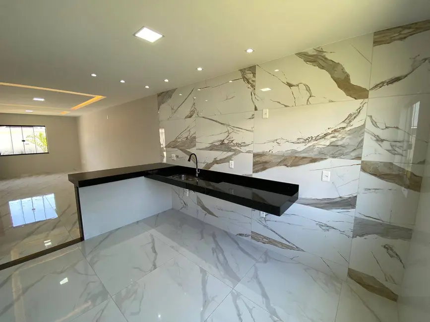 Foto 9 de Casa com 3 quartos à venda, 440m2 em Jardim Atlântico Leste (Itaipuaçu), Marica - RJ