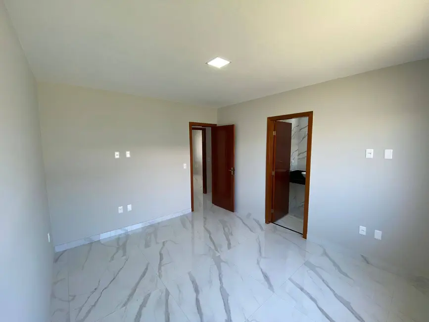 Foto 7 de Casa com 3 quartos à venda, 440m2 em Jardim Atlântico Leste (Itaipuaçu), Marica - RJ