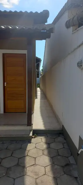 Foto 6 de Casa com 2 quartos à venda, 240m2 em Jardim Atlântico Central (Itaipuaçu), Marica - RJ