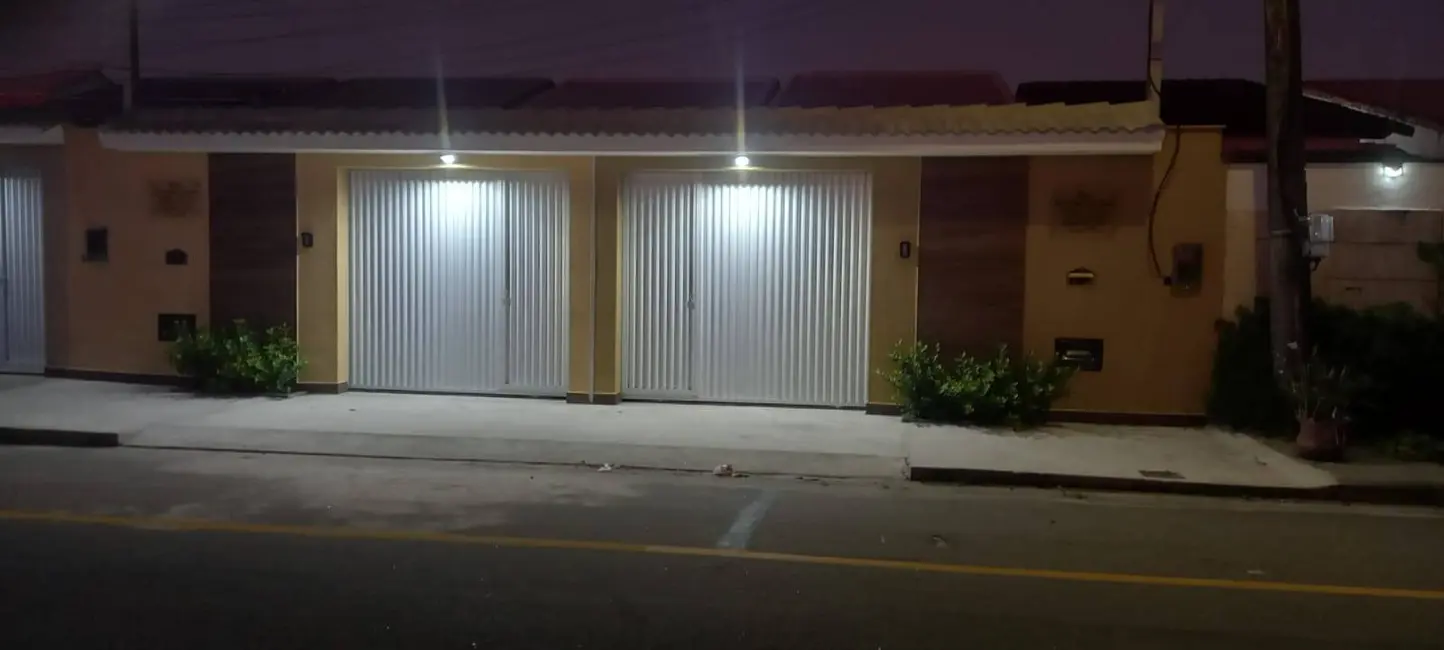 Foto 7 de Casa com 2 quartos à venda, 240m2 em Jardim Atlântico Central (Itaipuaçu), Marica - RJ