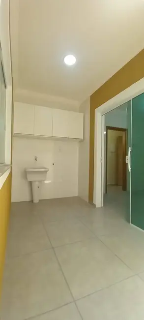 Foto 9 de Casa com 2 quartos à venda, 240m2 em Jardim Atlântico Central (Itaipuaçu), Marica - RJ