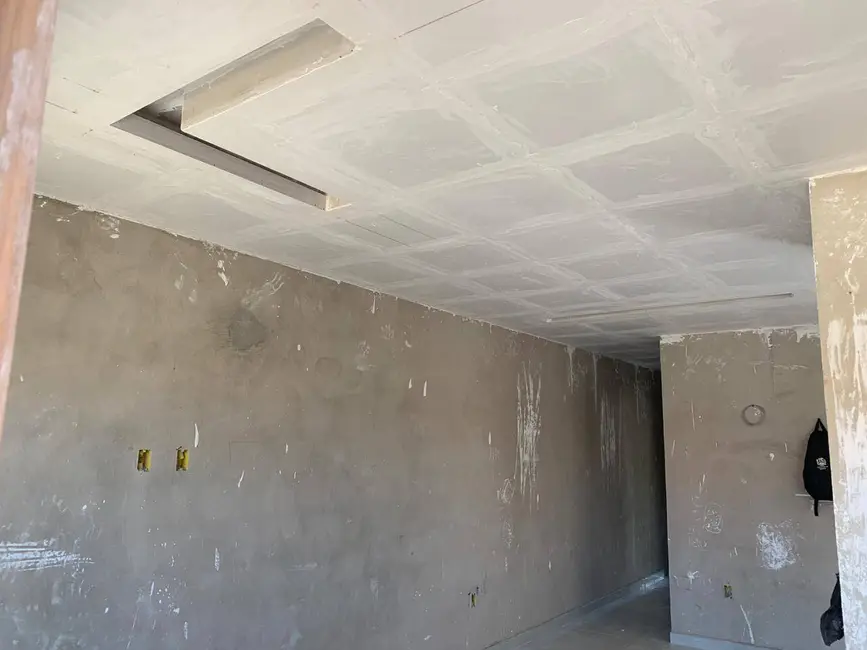 Foto 9 de Casa com 2 quartos à venda, 220m2 em Jardim Atlântico Leste (Itaipuaçu), Marica - RJ