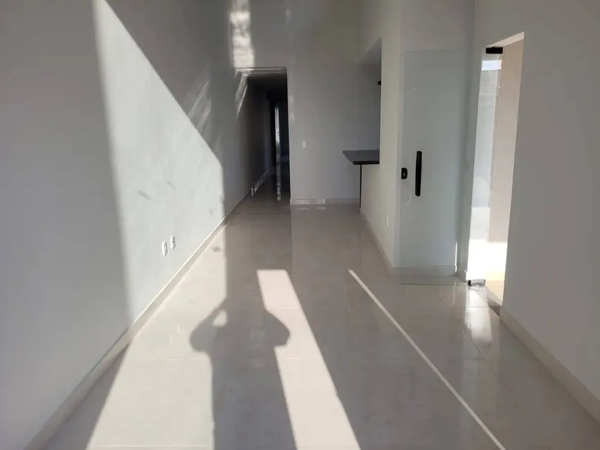 Foto 4 de Casa com 3 quartos à venda, 240m2 em Jardim Atlântico Leste (Itaipuaçu), Marica - RJ