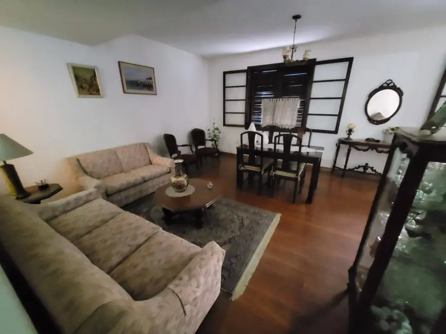 Casa com 5 quartos à venda, 360m2 em Niteroi - RJ - imagem 7 Foto 7 de Casa com 5 quartos à venda, 360m2 em Niteroi - RJ