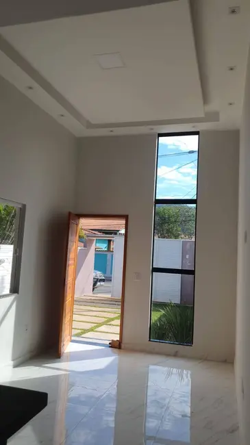 Foto 3 de Casa com 2 quartos à venda, 240m2 em Marica - RJ
