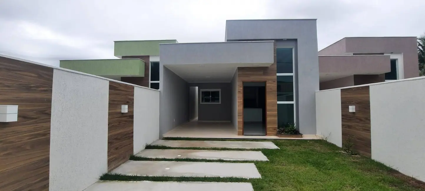 Foto 1 de Casa com 3 quartos à venda, 240m2 em Jardim Atlântico Central (Itaipuaçu), Marica - RJ