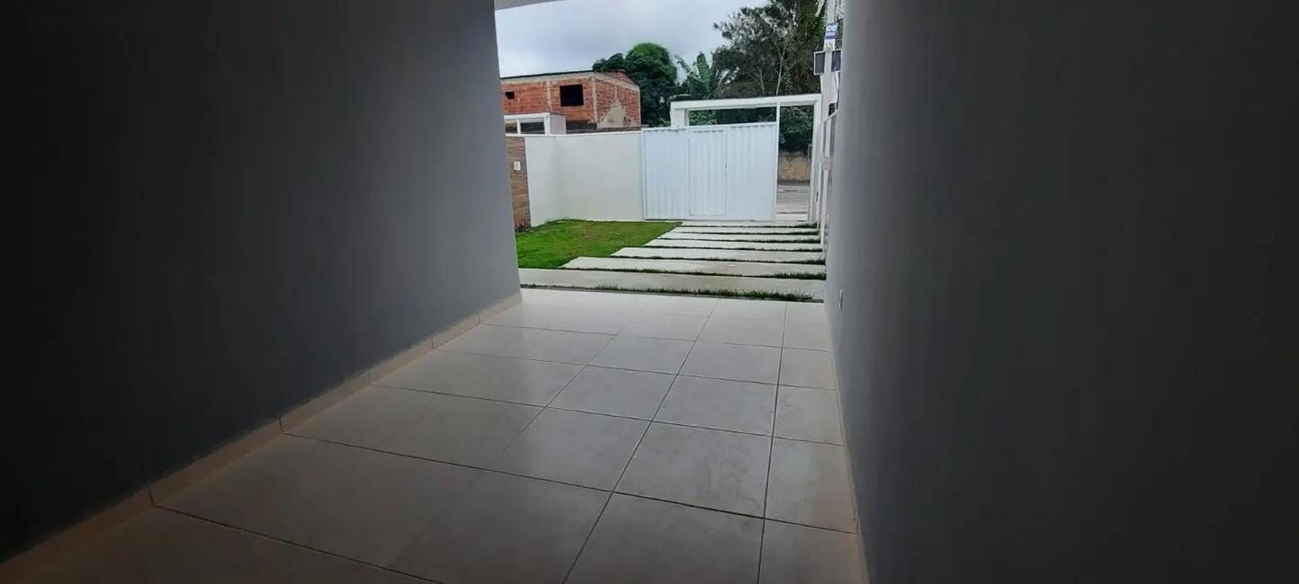 Foto 2 de Casa com 3 quartos à venda, 240m2 em Jardim Atlântico Central (Itaipuaçu), Marica - RJ