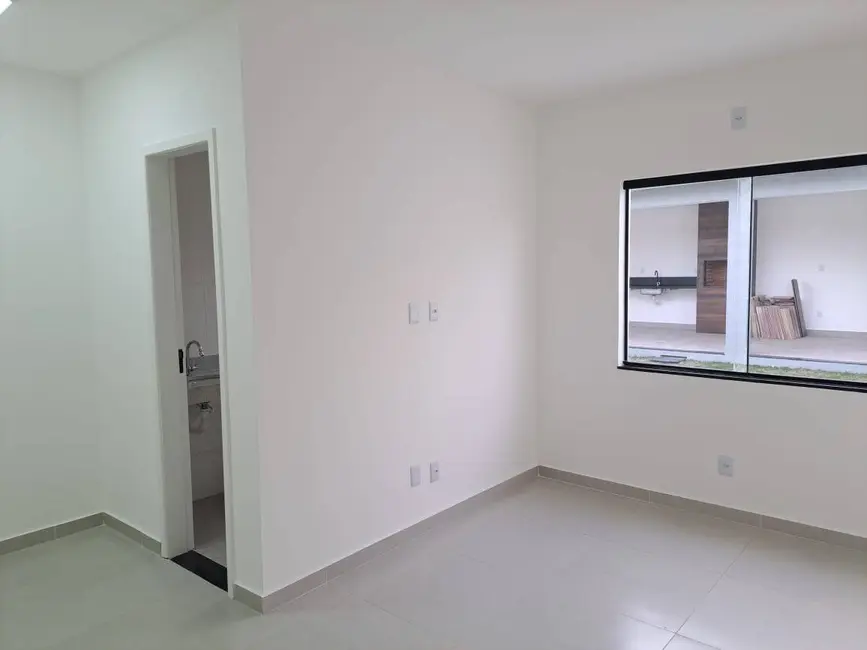 Foto 8 de Casa com 2 quartos à venda em Jardim Atlântico Central (Itaipuaçu), Marica - RJ