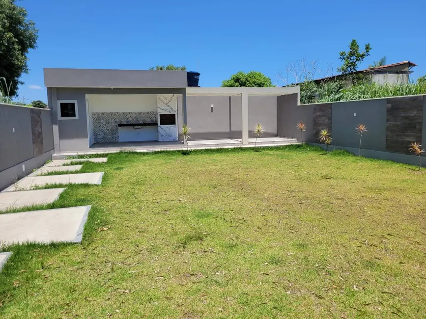 Foto 3 de Casa com 3 quartos à venda, 480m2 em Jardim Atlântico Central (Itaipuaçu), Marica - RJ