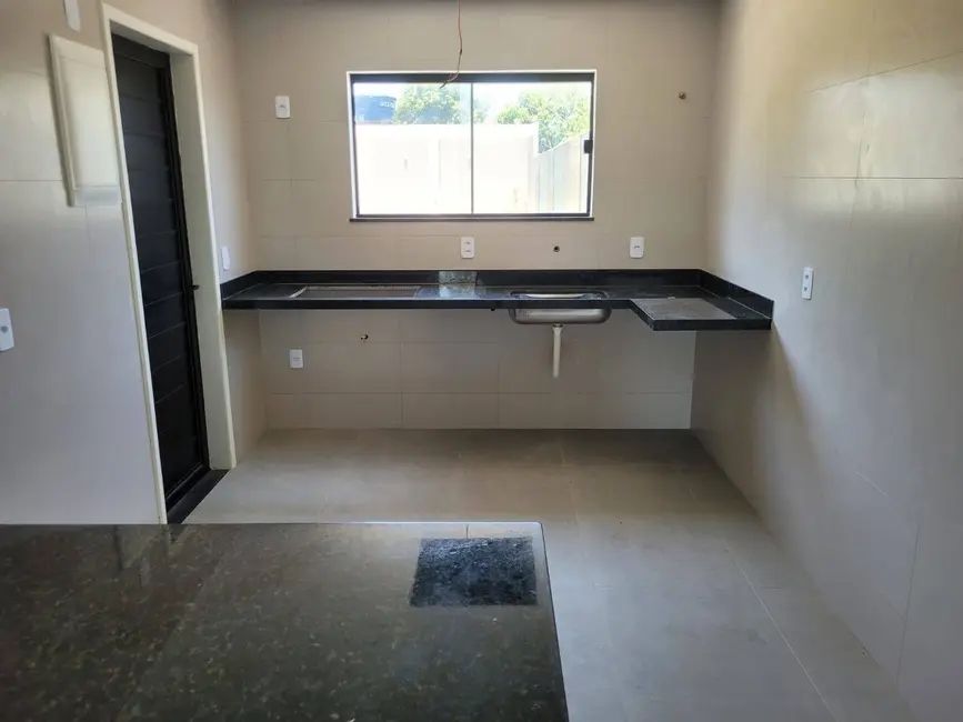 Foto 7 de Casa com 3 quartos à venda, 480m2 em Jardim Atlântico Central (Itaipuaçu), Marica - RJ