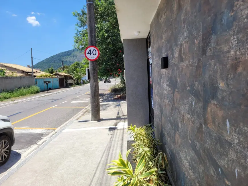 Foto 4 de Casa com 3 quartos à venda, 480m2 em Jardim Atlântico Central (Itaipuaçu), Marica - RJ