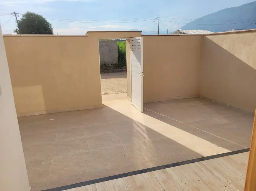 Foto 2 de Casa com 2 quartos à venda, 476m2 em Jardim Atlântico Central (Itaipuaçu), Marica - RJ