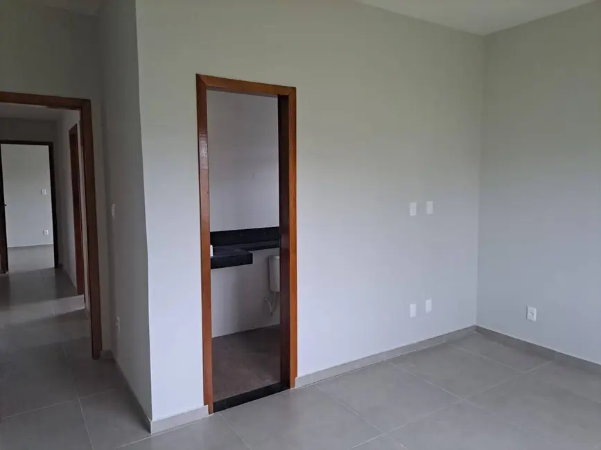 Foto 8 de Casa com 3 quartos à venda, 480m2 em Jardim Atlântico Leste (Itaipuaçu), Marica - RJ