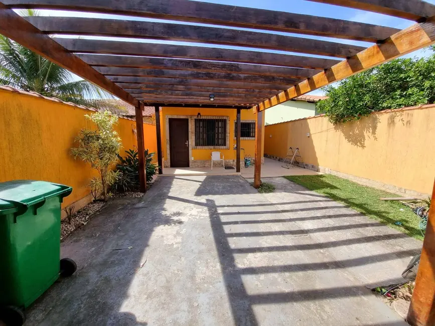 Foto 3 de Casa com 3 quartos à venda, 240m2 em Jardim Atlântico Oeste (Itaipuaçu), Marica - RJ