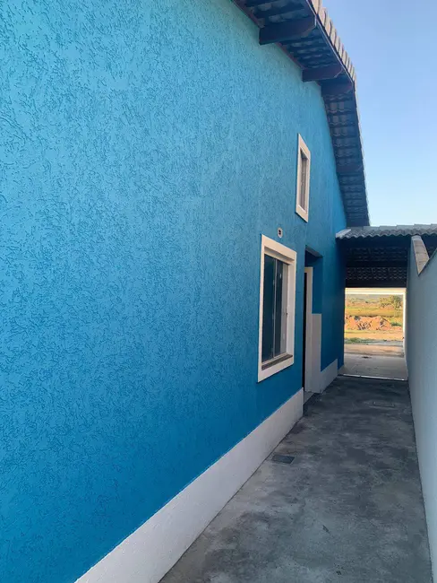 Foto 3 de Casa com 2 quartos à venda, 220m2 em Jardim Atlântico Leste (Itaipuaçu), Marica - RJ