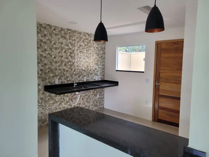 Foto 3 de Apartamento com 2 quartos à venda em Jardim Atlântico Central (Itaipuaçu), Marica - RJ