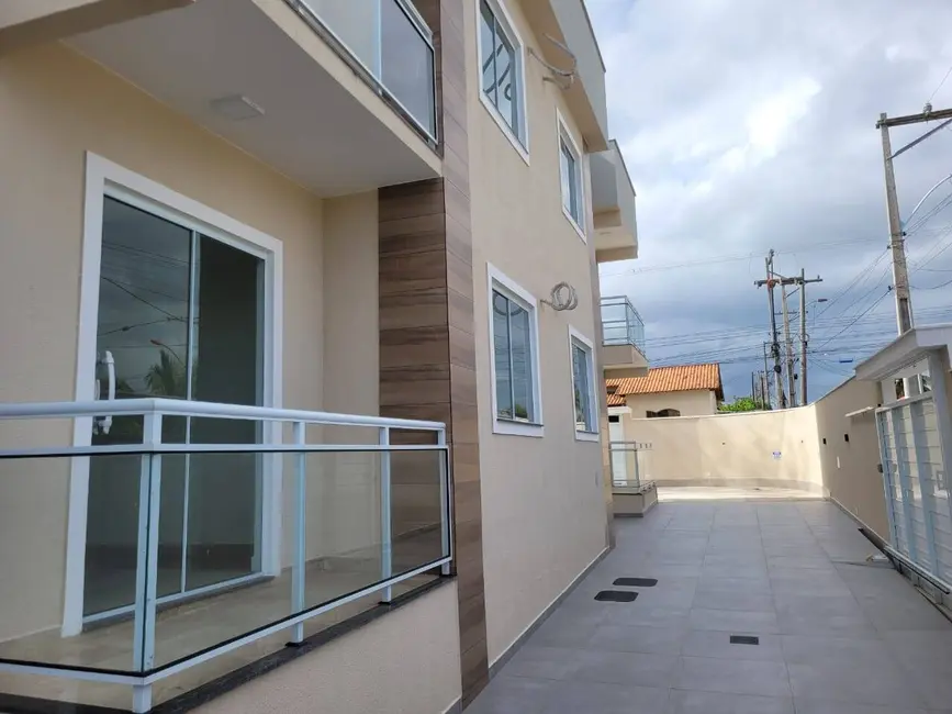 Foto 2 de Apartamento com 2 quartos à venda em Jardim Atlântico Central (Itaipuaçu), Marica - RJ