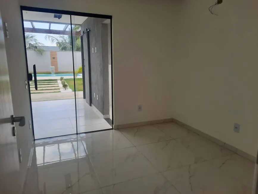 Foto 5 de Casa com 3 quartos à venda, 240m2 em Jardim Atlântico Leste (Itaipuaçu), Marica - RJ