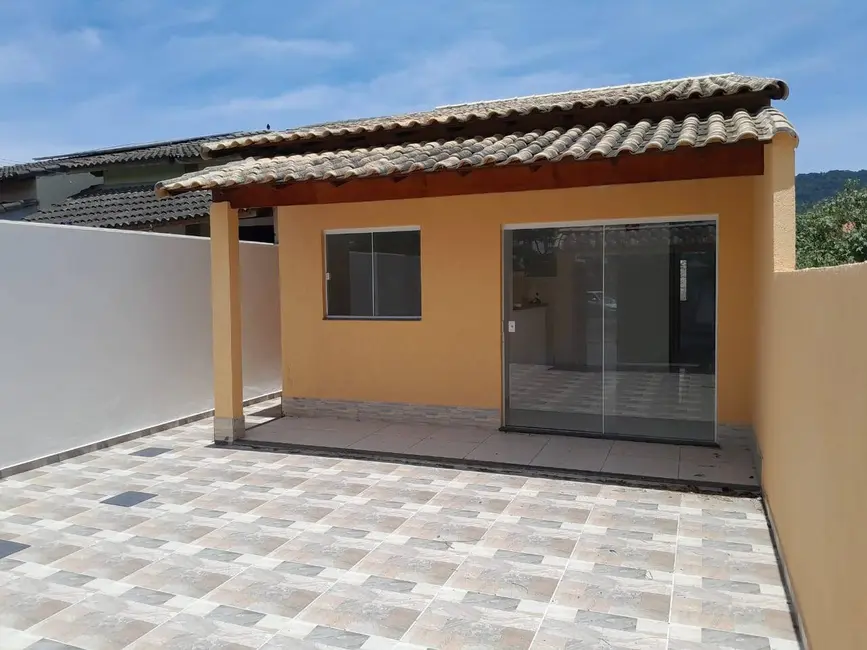 Foto 1 de Casa com 2 quartos à venda, 240m2 em Marica - RJ