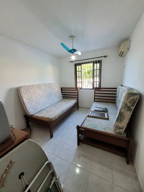 Foto 7 de Casa com 2 quartos à venda em Marica - RJ