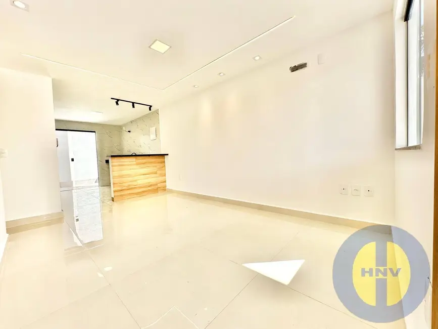 Foto 2 de Casa com 2 quartos à venda em Jardim Atlântico Oeste (Itaipuaçu), Marica - RJ