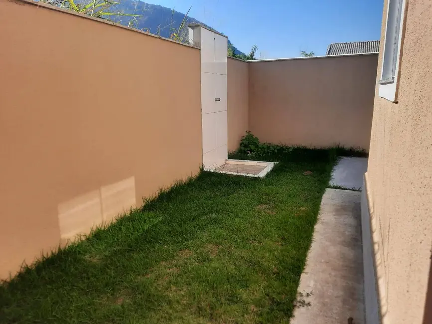 Foto 5 de Casa com 2 quartos à venda em Barroco (Itaipuaçu), Marica - RJ