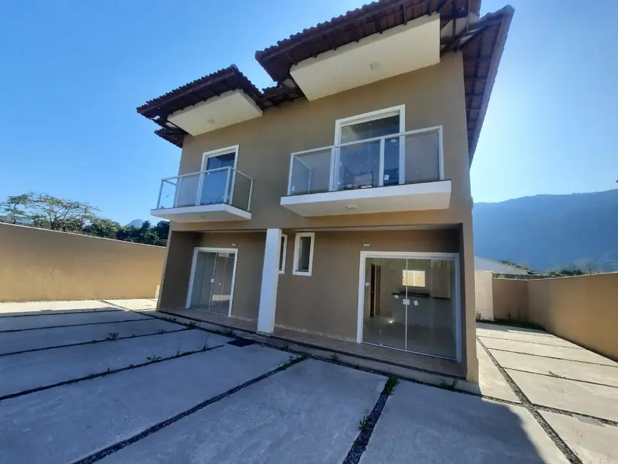 Foto 1 de Casa com 2 quartos à venda em Barroco (Itaipuaçu), Marica - RJ