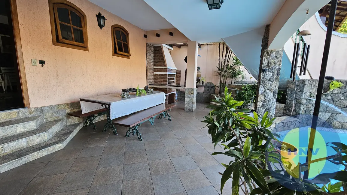 Foto 5 de Casa com 5 quartos à venda, 450m2 em Jardim Atlântico Oeste (Itaipuaçu), Marica - RJ