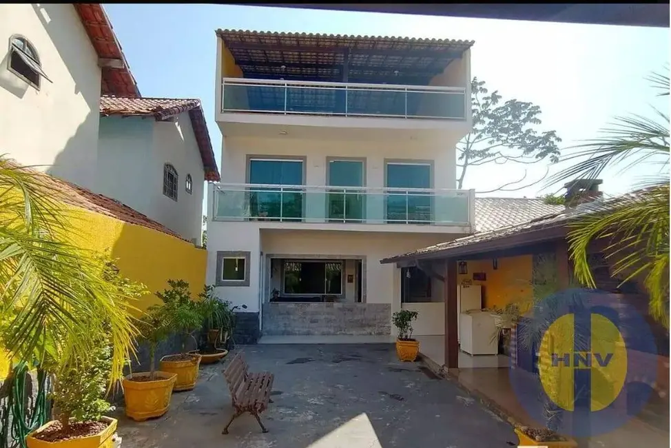 Foto 1 de Casa com 5 quartos à venda, 300m2 em Jardim Atlântico Oeste (Itaipuaçu), Marica - RJ