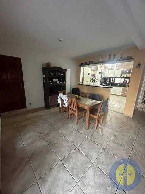 Foto 2 de Casa com 5 quartos à venda, 480m2 em Jardim Atlântico Central (Itaipuaçu), Marica - RJ