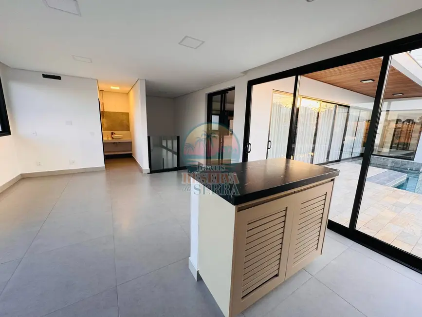 Casa de Condomínio com 3 quartos à venda e para alugar, 119m2 em Jundiai - SP - imagem 6 Foto 6 de Casa de Condomínio com 3 quartos à venda e para alugar, 119m2 em Jundiai - SP