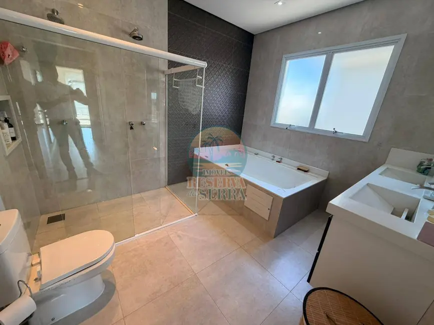 Foto 8 de Casa de Condomínio com 4 quartos para alugar, 400m2 em Jundiai - SP