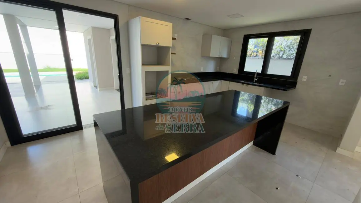 Foto 4 de Casa de Condomínio com 3 quartos para alugar, 580m2 em Medeiros, Jundiai - SP