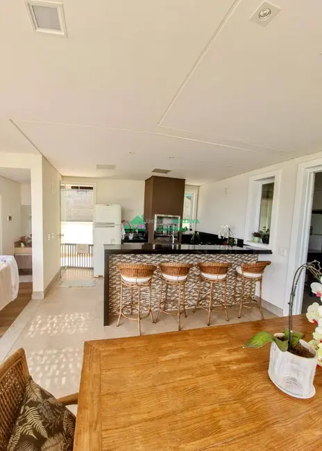 Foto 2 de Casa de Condomínio com 3 quartos para alugar, 525m2 em Medeiros, Jundiai - SP