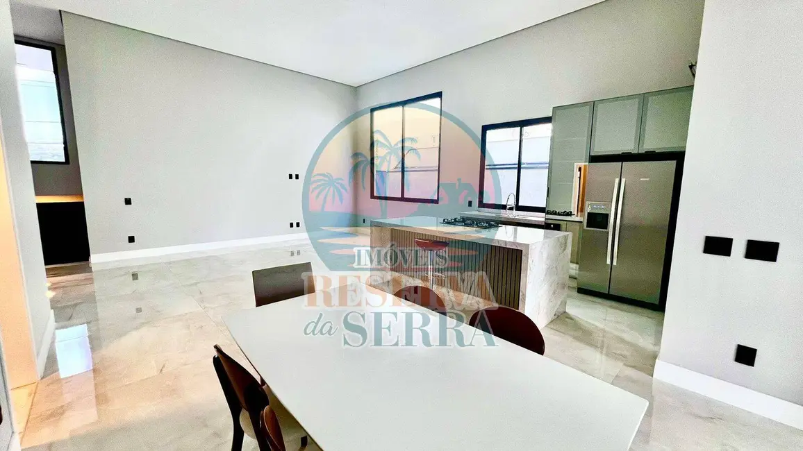 Casa de Condomínio com 4 quartos à venda, 283m2 em Jundiai - SP - imagem 3 Foto 3 de Casa de Condomínio com 4 quartos à venda, 283m2 em Jundiai - SP