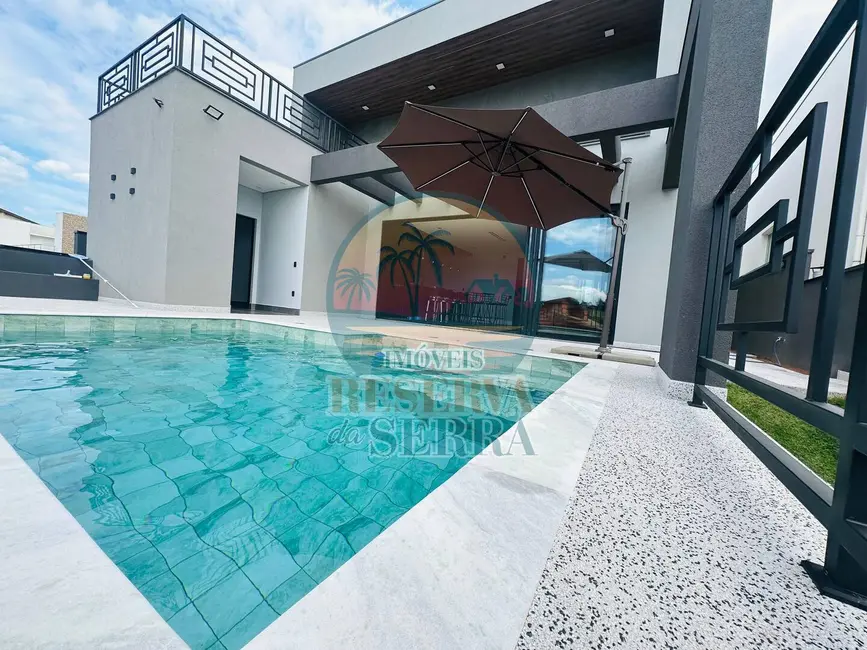 Foto 2 de Casa de Condomínio com 3 quartos à venda, 390m2 em Jundiai - SP